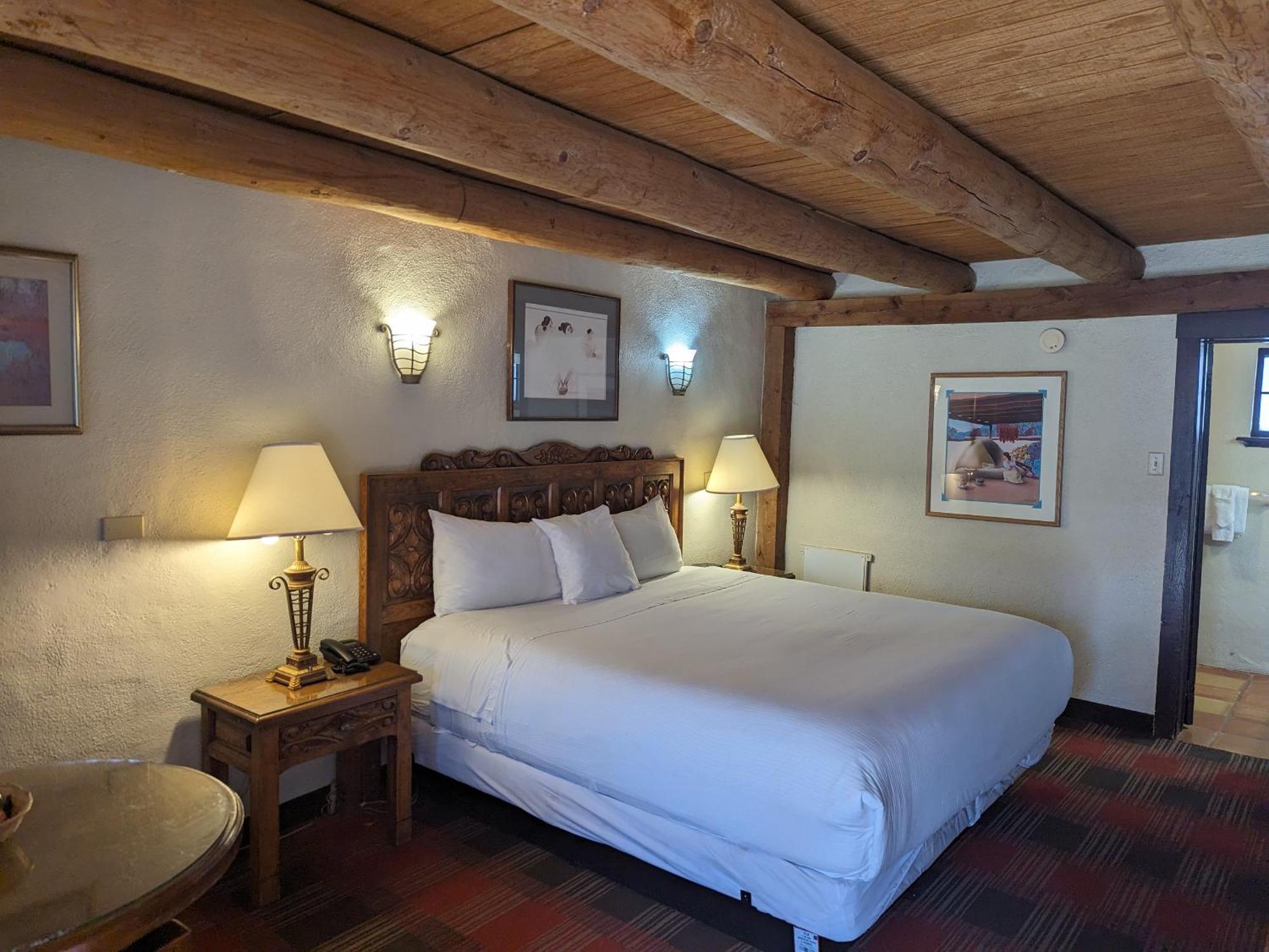 טאוס Sagebrush Inn & Suites מראה חיצוני תמונה