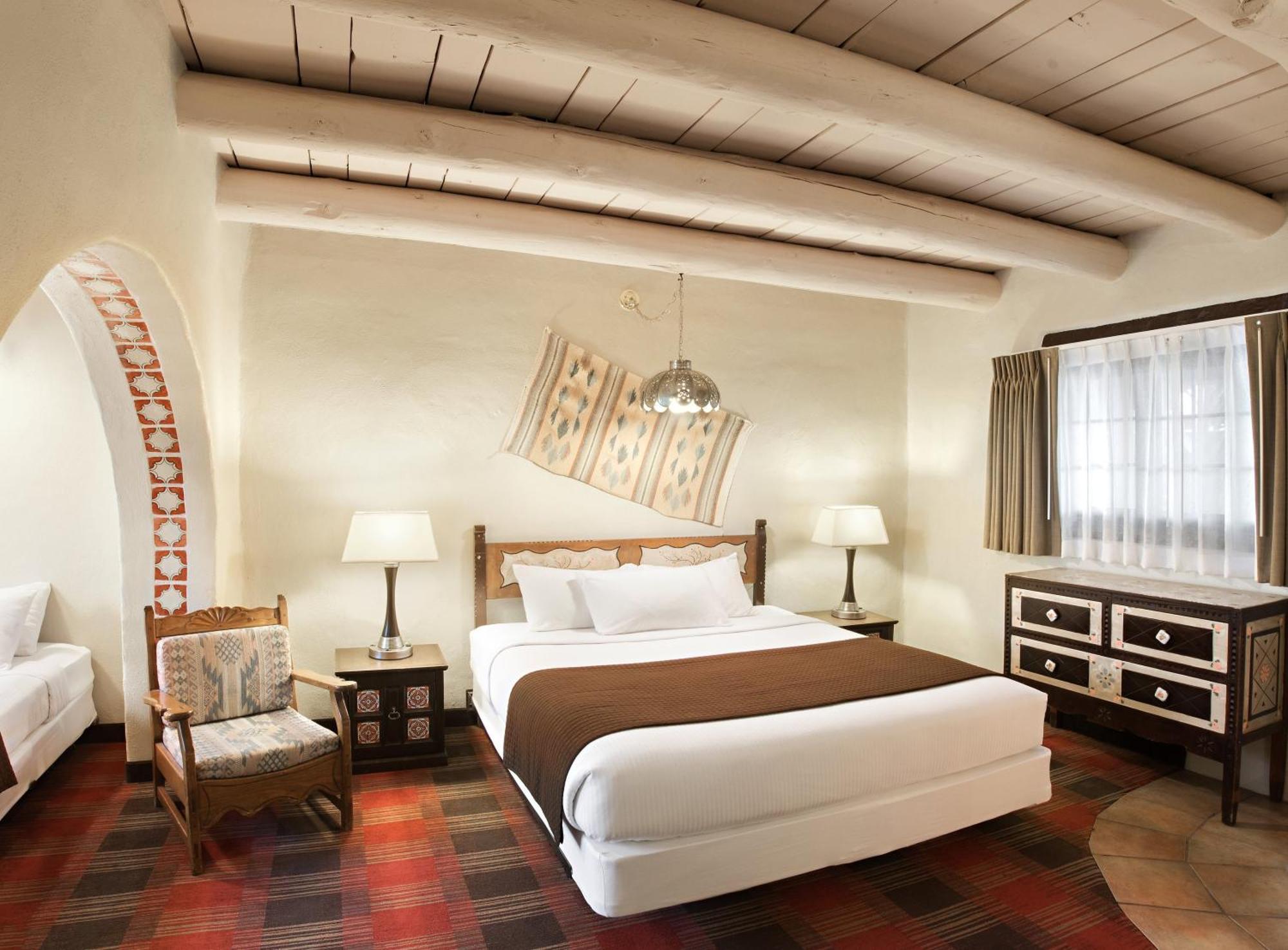 טאוס Sagebrush Inn & Suites מראה חיצוני תמונה